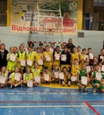 У Нововолинську відбувся чемпіонат області з баскетболу