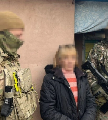 Повідомлено про підозру жительці Лимана, яка сприяла наступальним діям ворога на Донеччині