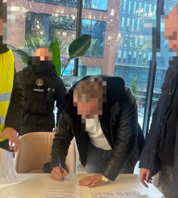 У Києві підозрюють лікаря та службовця ТЦК, які сприяли ухиленню від мобілізації за 6-12 тисяч доларів