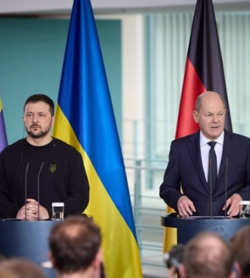 Зеленський і Шольц у Києві вшанували памʼять загиблих українських воїнів