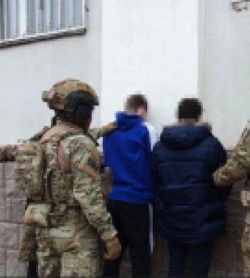СБУ затримала групу підпалювачів на Кіровоградщині, які намагалися спалити локомотив Укрзалізниці та низку електропідстанцій