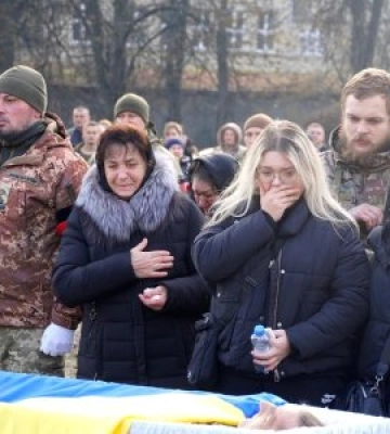 Ужгород сьогодні, 2 грудня, попрощався із 50-річним захисником Ігорем Козелом