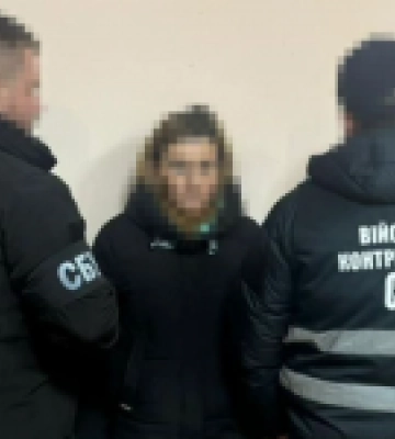 СБУ затримала зрадницю, яка намагалася встановити «відеопастки», щоб коригувати удари рф по Чернігову
