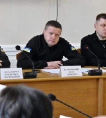 Житло для переселенців, податки в громадах, підтримка військових – що ще обговорювали на нараді у Волинській ОВА: фото