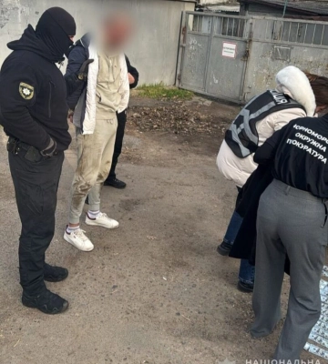 В Одесі зловмисник вимагав у військовослужбовця гроші, погрожуючи створенням штучних перешкод при проходженні ВЛК