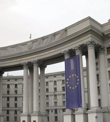 МИД: Украина отвергает альтернативы членства в НАТО