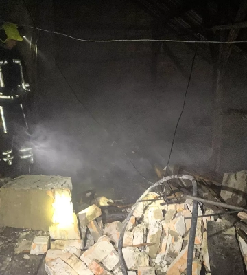 Хустські рятувальники ліквідували пожежу на горищі житлового будинку