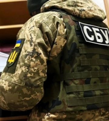 На Київщині затримали двох 14-річних підлітків, які підірвали вибухівку біля райвідділу поліції: їм загрожує до 12 років ув&#039;язнення