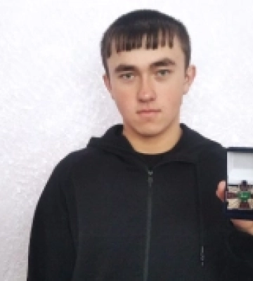 Захисник України вручив бригадну нагороду школяру з Волині, який написав йому лист-оберіг