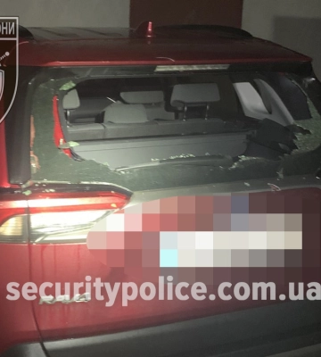 У Черкасах на стоянці згорів автомобіль “BMW”
