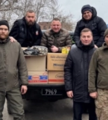 Рівненський район передав військовим з «Гарту» позашляховик