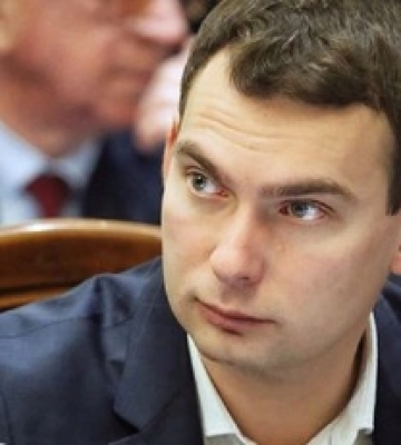 Депутат Железняк намагається зірвати добудову Хмельницької АЕС в інтересах своїх спонсорів - експерт 