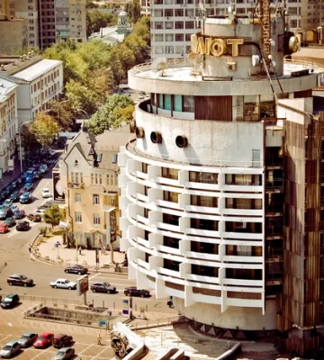 Нацбанк отримав право на продаж готелю &quot;Салют&quot; у Києві