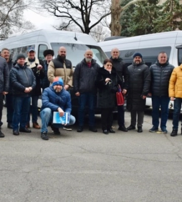 Миколаївщина отримала дев'ять автобусів для закладів освіти, культури та спорту від Нижньої Саксонії - ОВА