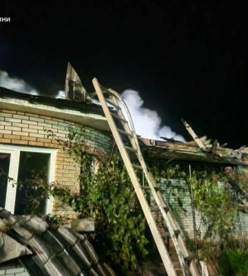 На Вінниччині внаслідок падіння БпЛА загорівся житловий будинок