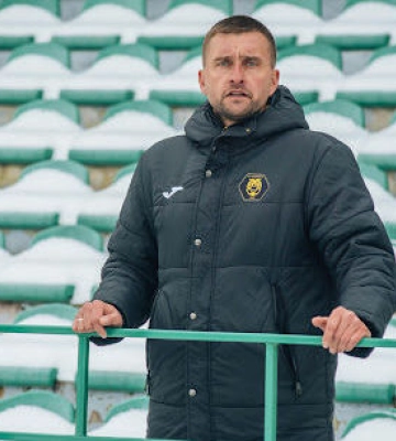 "Шукаємо місцевих гравців". Тренер Чернігова розповів про незвичну філософію клубу
