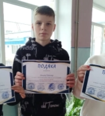 Ліцеїсти з Волині долучилися до всеукраїнського конкурсу есе та малюнків