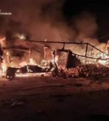 Донеччина пережила 10 годин пекла: російські бомбардування призвели до масштабної пожежі на підприємствах