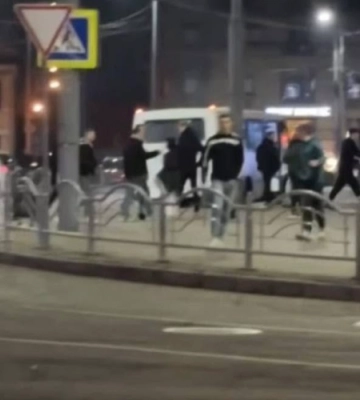 У центрі Луцька сталася масова бійка