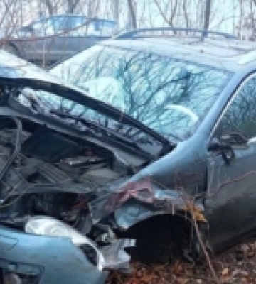 Неподалік Рівного нетверезий водій протаранив 3 автомобілі і врізався у дерево
