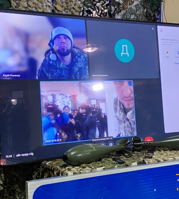 У Черкасах відкрили виставку світлин та трофеїв із Курщини (ФОТО)