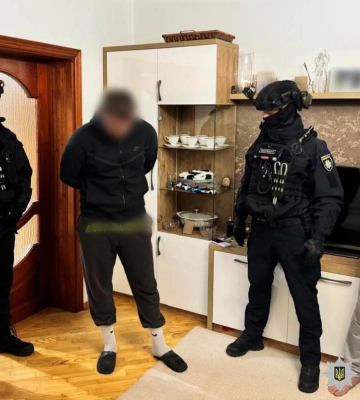Привласнювали кошти з банківських рахунків українців: Кіберполіцейські Львівщини знешкодили злочинну організацію