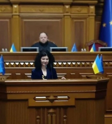 У Верховній Раді склали присягу двоє нових депутатів У Верховній Раді склали присягу двоє нових депутатів
