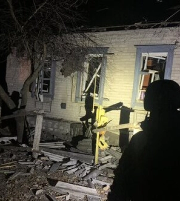 Доба на Донеччині: унаслідок російських атак було зруйновано десятки будинків. ФОТОрепортаж