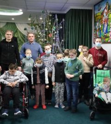 Полтавські лісівники привітали вихованців дитячого будинку-інтернату