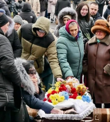 Із загиблим на Донеччині воїном попрощалися у Мар’янівській громаді 