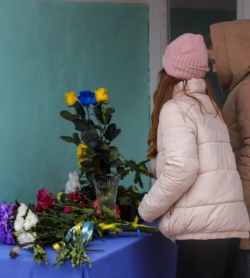 В Ізмаїльському ліцеї відкрили меморіальну дошку прикордоннику, який загинув на фронті у перший рік повномасштабної війни