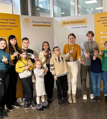 Украинские дети приняли участие в проекте Origami for Life при поддержке Фонда Рината Ахметова