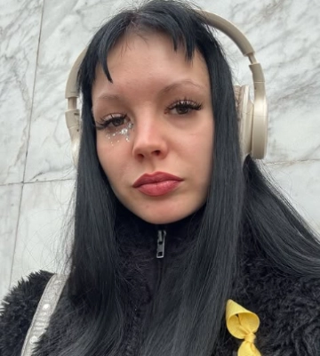 Співачка Кажанна шокувала розповіддю про те, як в Одесі її звільнили з роботи через українську мову