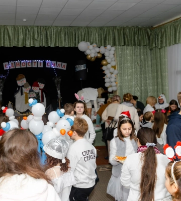 Зібрали понад 75 тисяч на авто для військових: у волинському ліцеї відбувся благодійний фестиваль