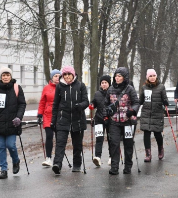 У Полтаві відбувся зимовий фестиваль скандинавської ходи на підтримку 116-ї бригади ТрО