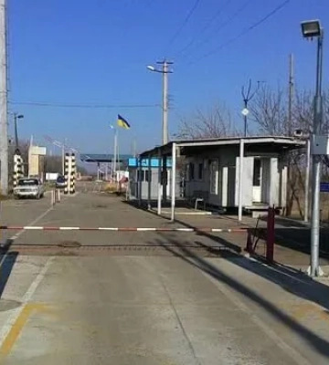 На кордоні з Молдовою тимчасово призупинено пропускні операції: що відомо