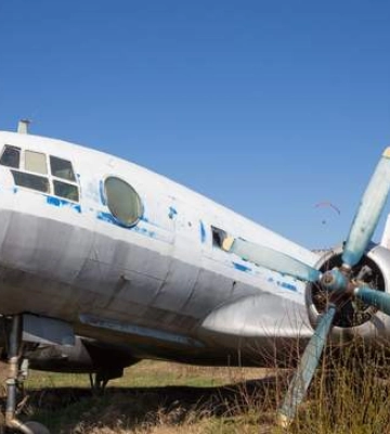 Росія почала скуповувати старі літаки: для чого це потрібно