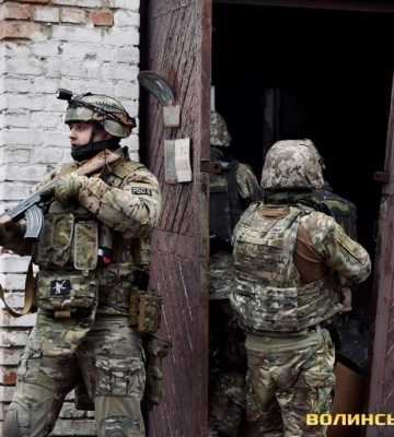 Зачистки, такмед та робота з БПЛА: на Волині бригада Богуна навчає цивільних військової справи
