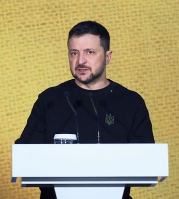 Зеленский анонсировал важный разговор с Байденом