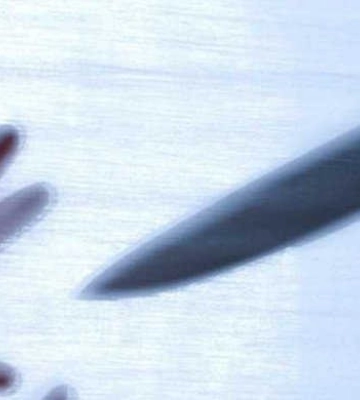 Померла від ножового поранення. У Кропивницькому поліція розслідує вбивство 23-річної дівчини
