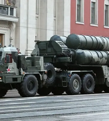 Британська розвідка показала наслідки удару ЗСУ по російському С-400 в Криму