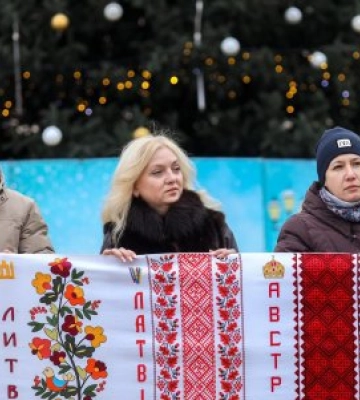 Вишитий орнамент Іршавщини представив Закарпаття на Міжнародному рушнику єднання