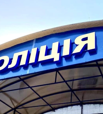 У Харкові біля відділку поліції здетонував невідомий пристрій