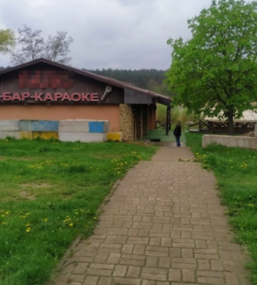 Суд у Києві повернув місту землю на березі озера у Святошинському районі, де було самочинно збудоване кафе