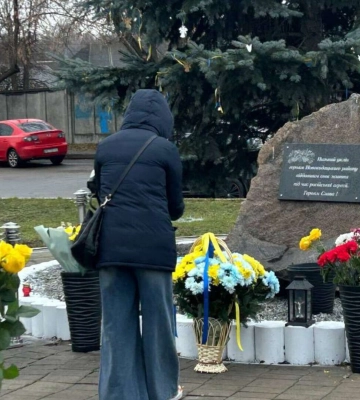 У Дніпрі 5 родинам загиблих військових вручили барельєфи «Ікона пам’яті»