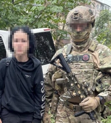 Зловмисників, які знімали військові ешелони ЗСУ, затримали правоохоронці у Дніпропетровській області