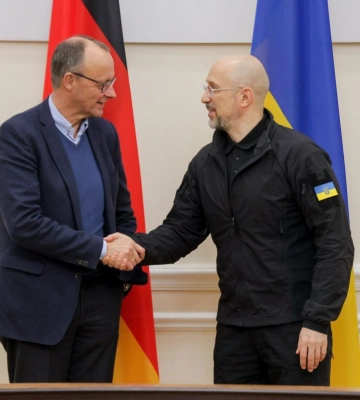 Шмигаль обговорив із Мерцом розвиток спільних оборонних підприємств