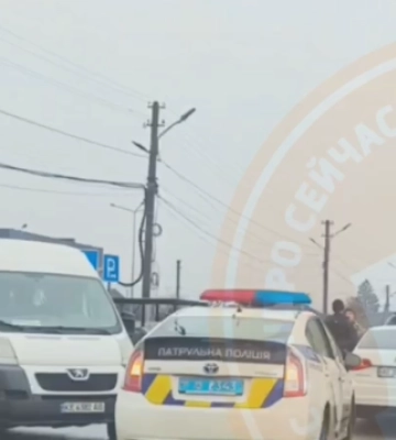 Амурський міст та деякі вулиці зупинилися: на яки дорогах Дніпра серйозні затори