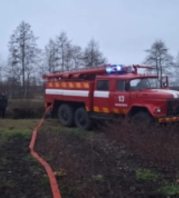 У селі на Волині горіла господарська споруда