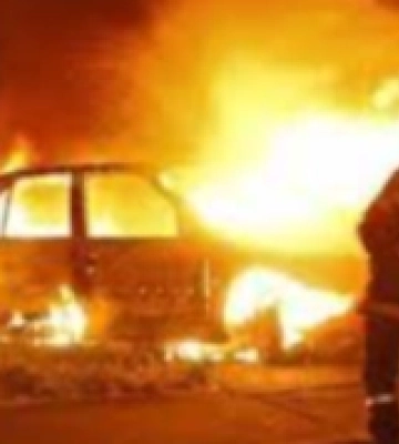 У Первомайську загорівся легковий автомобіль